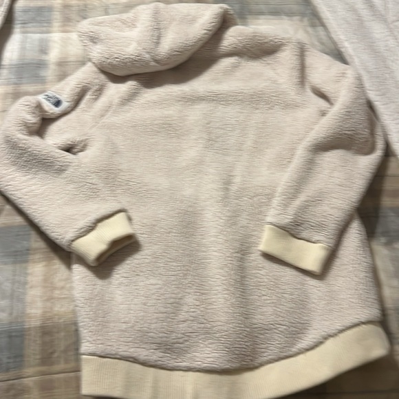 Tan Women’s  North face  fleece zip up - Picture 5 of 8